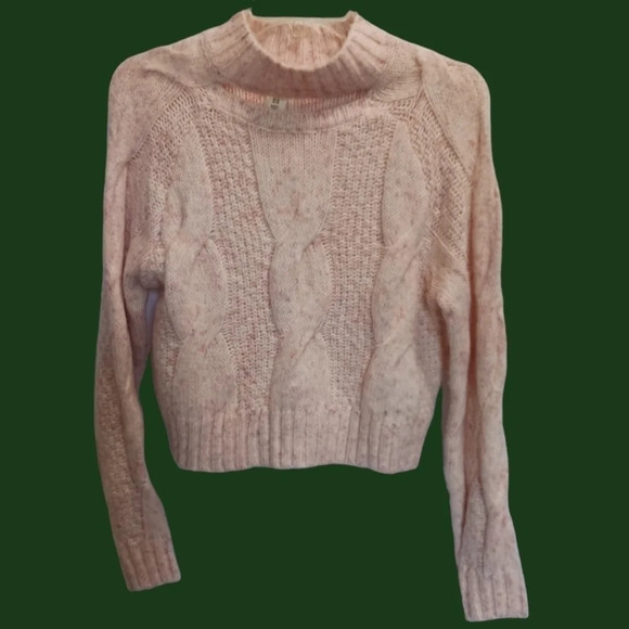 Jessica simpson sweater over size cropped cable stitch size Xs - Picture 3 of 8